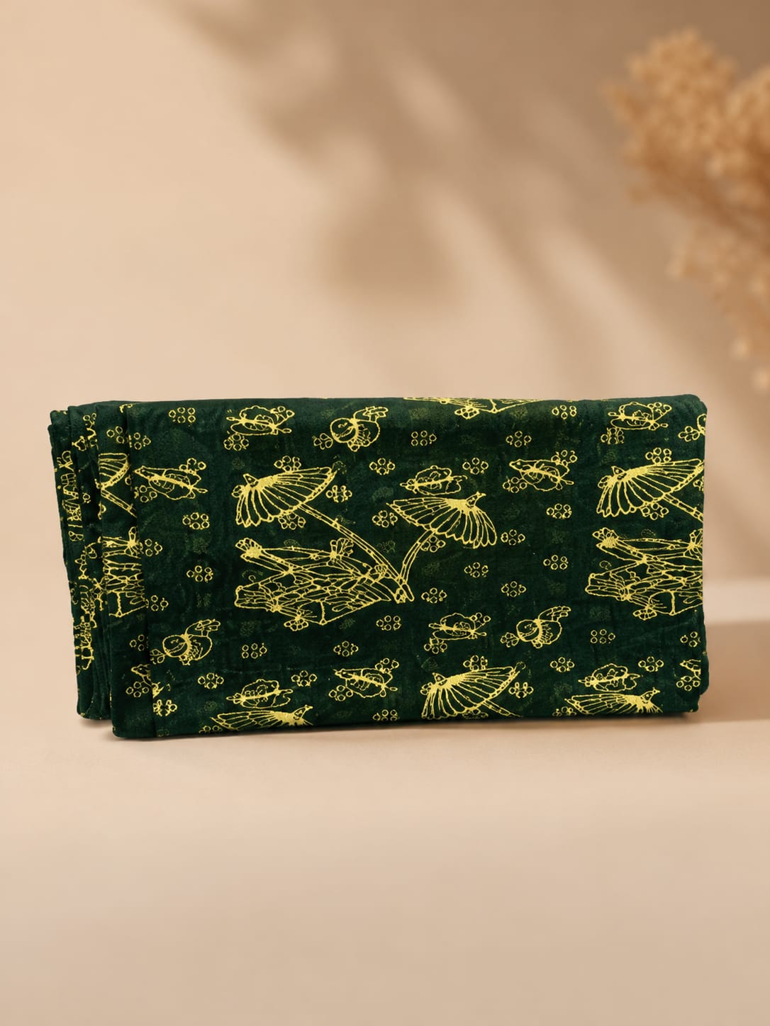 TENUN MOTIF PAYUNG DAN TEPAK